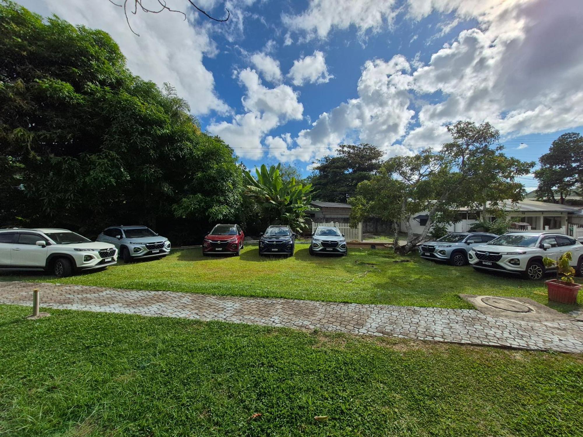 Beau Vallon Bungalows Ngoại thất bức ảnh